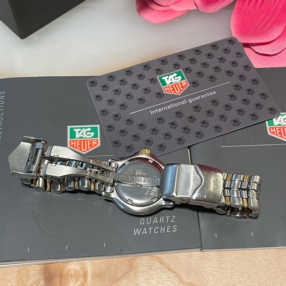 Tag Heuer 6000 Pro Women’s Watch - Picture 5 of 13